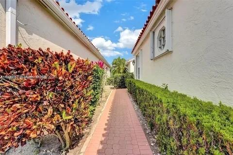 Building Photo - 3951 Redondo Ct