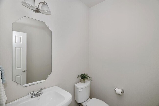 Building Photo - 18543 Gardens End Ln