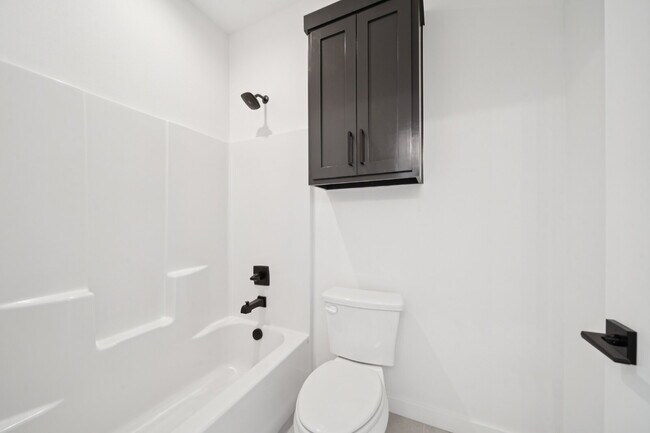 Building Photo - Modern 4/2.5 New Construction