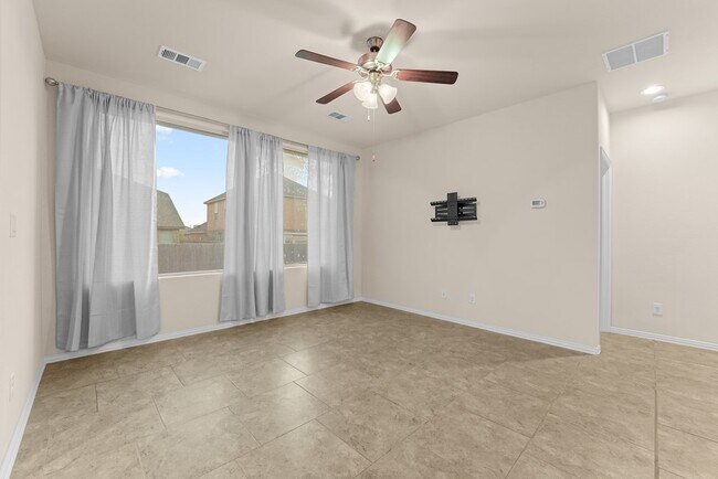 Building Photo - 6621 Hall of Fame Blvd