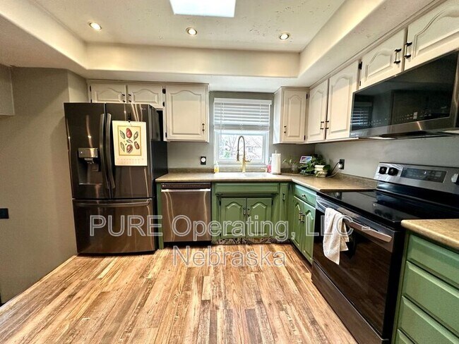 Building Photo - 5018 S 163rd St