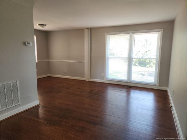 Building Photo - 469 McBain Dr