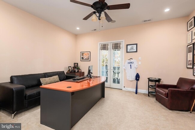 Building Photo - 2620 Love Point Rd