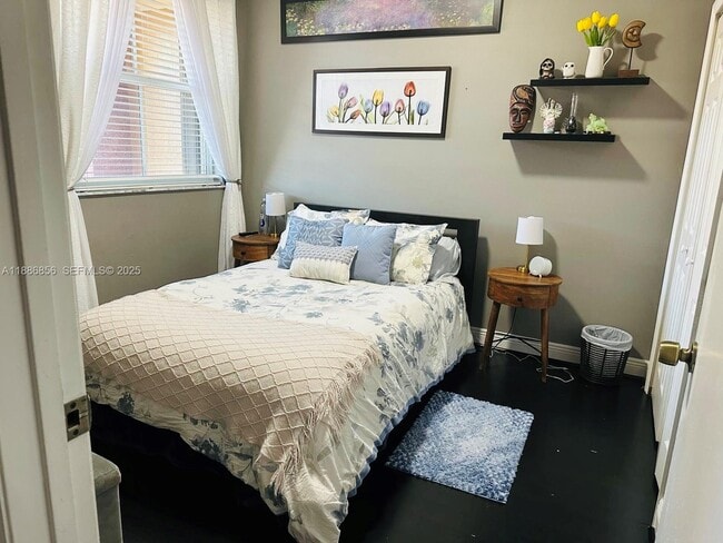 Building Photo - 11500 NW 60th Terrace