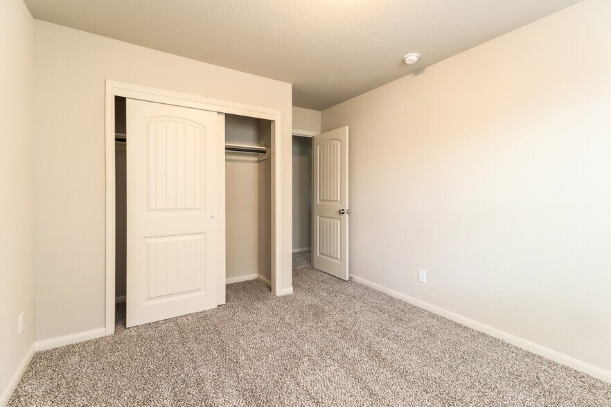Building Photo - 7946 Fijian Cypress Dr