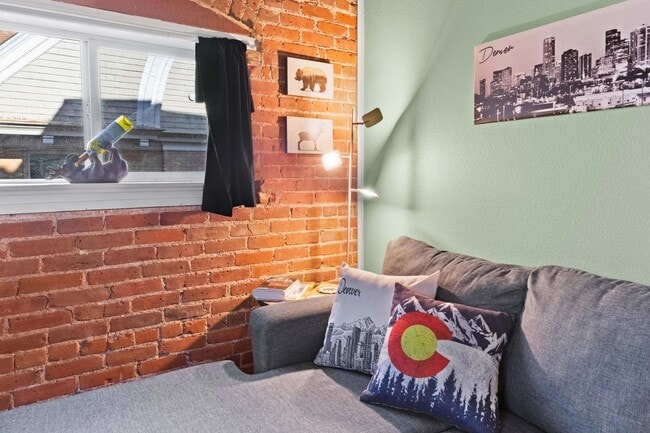 Building Photo - 1450 High St