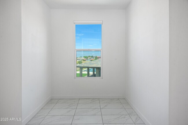 Building Photo - 3150 S Quinn Ave