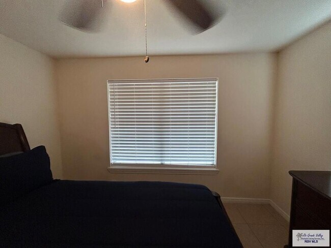 Building Photo - 711 Cisneros St