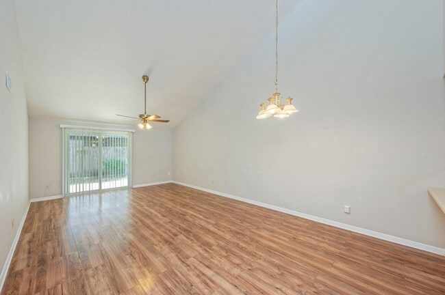Building Photo - 96 Catamaran Ln