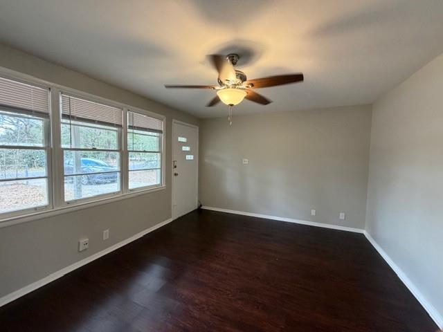 Building Photo - 914 E David Langan Dr