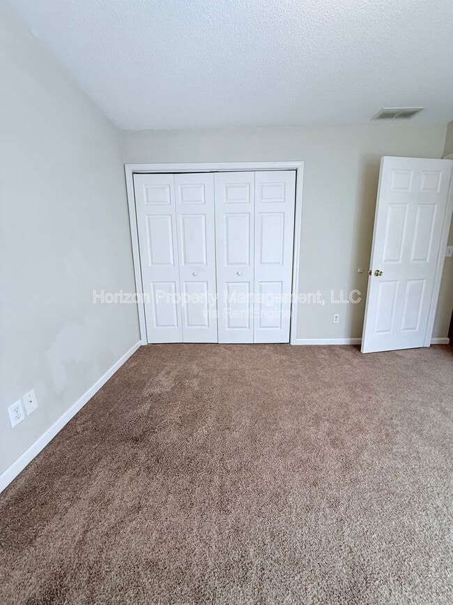 Building Photo - 4018 Hidden Hollow Terrace