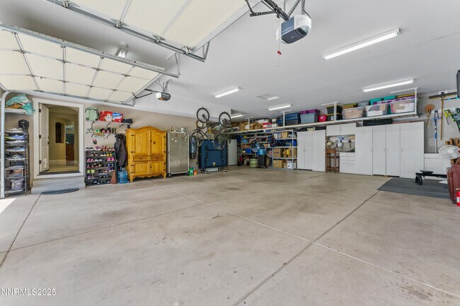 Building Photo - 2880 Friar Rock Ct