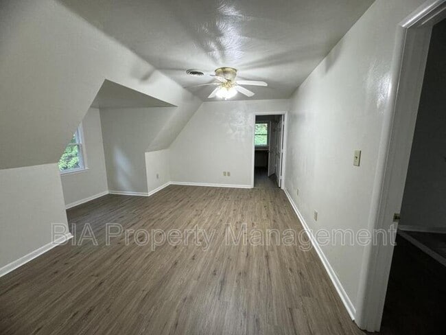 Building Photo - 225 Monks Rd