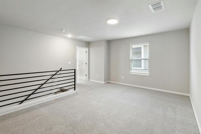 Building Photo - 6158 Marsh Ln
