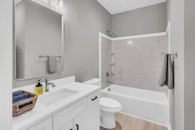 Building Photo - 307 Kate St