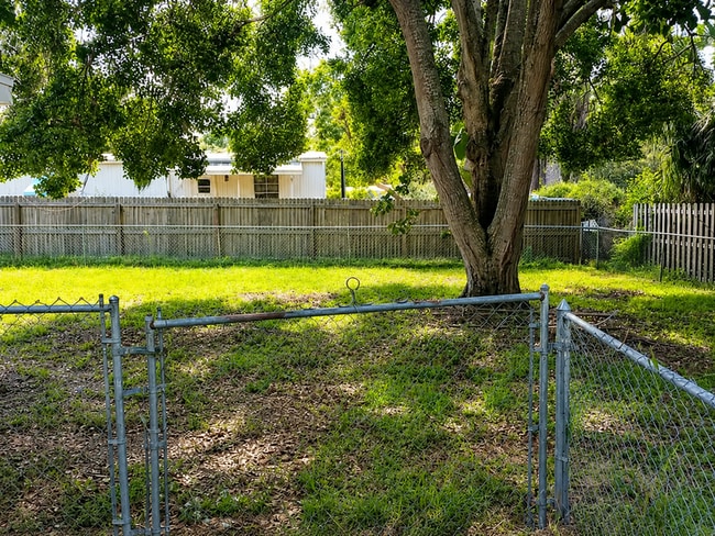 Building Photo - 812 Padua Ct