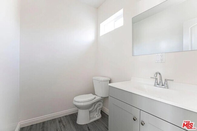 Building Photo - 6817 Bertrand Ave