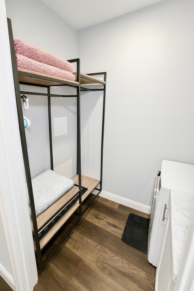 Building Photo - 2 Lula Dr