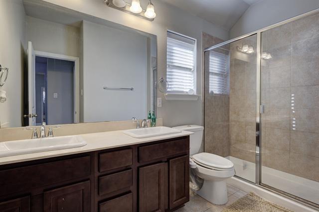 Building Photo - 8701 Tutbury Pl