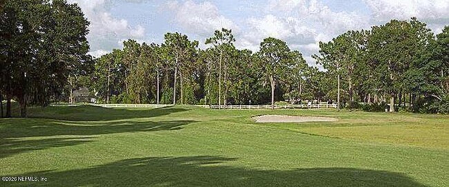 Building Photo - 925 Lotus Ln S