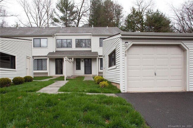 Building Photo - 48 Farmington Chase Crescent