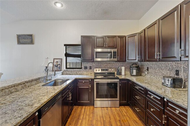 Building Photo - 5506 Redhawk Dr