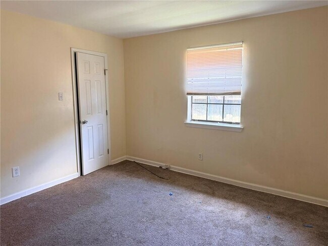 Building Photo - 7008 Whitmore Pl