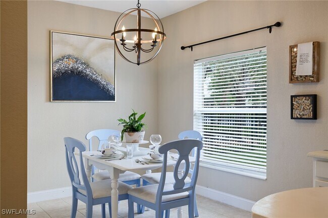 Building Photo - 2059 Willow Branch Dr