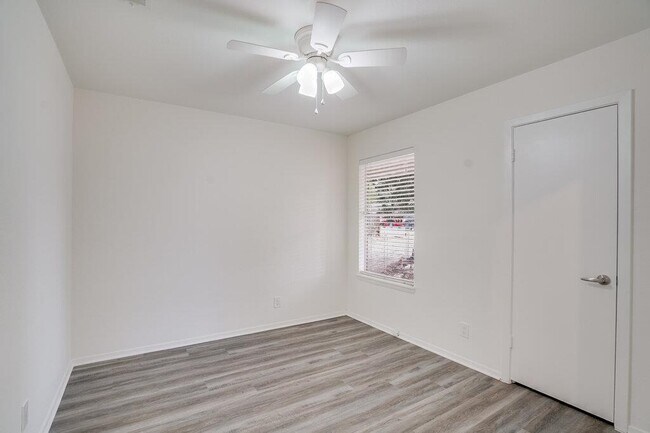 Building Photo - 3416 Harpers Ferry Ln