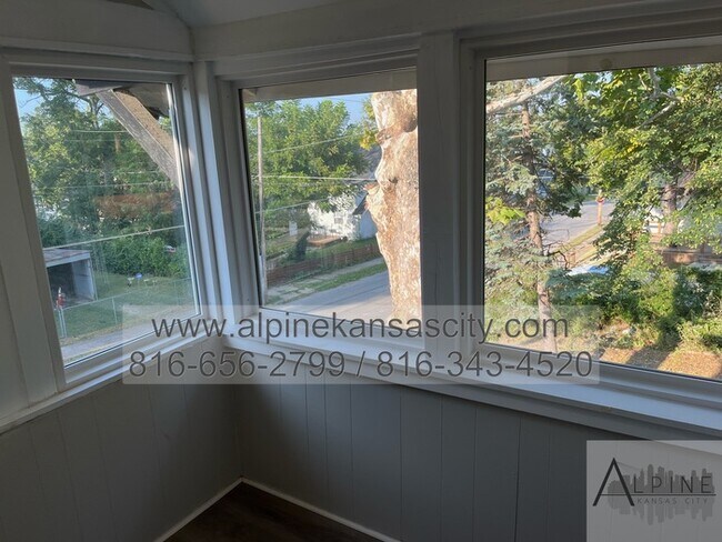 Building Photo - Beautiful Rehab on Corner Lot in Midtown, ...