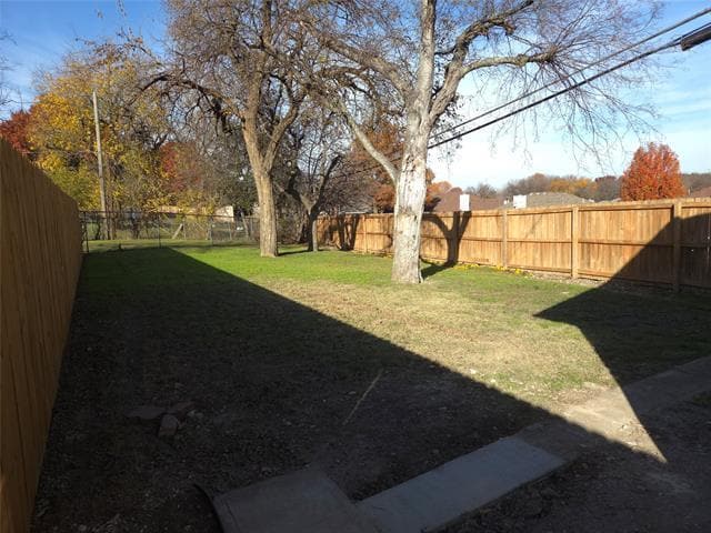 Building Photo - 1135 Holly Glen Cir