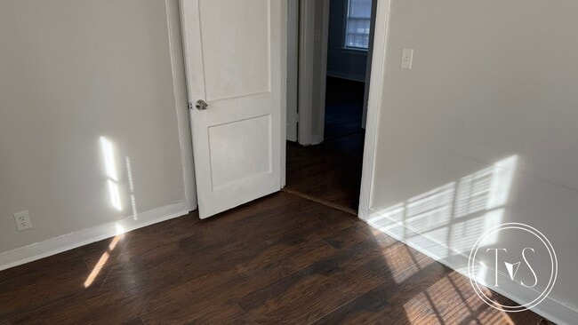 Building Photo - 3706 Montgomery St