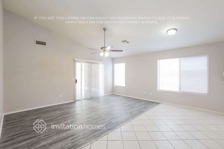 Building Photo - 900 E Jasper Dr