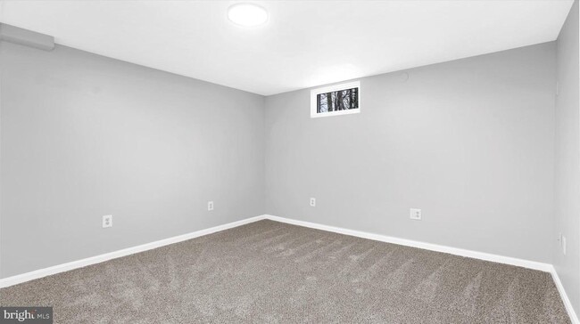 Building Photo - 8009 Nolcrest Rd