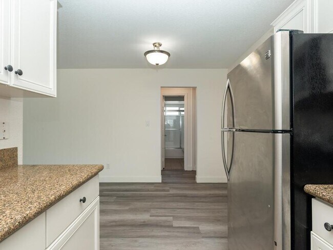 Building Photo - 6602 Beadnell Way