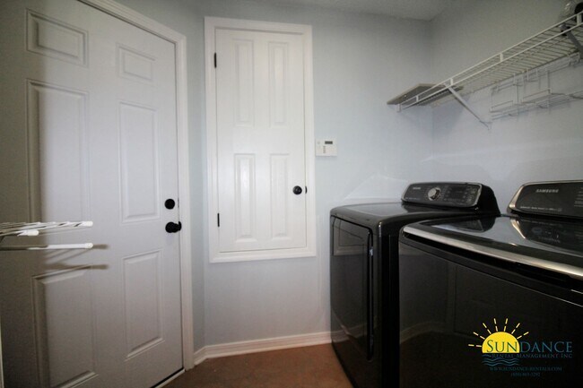 Building Photo - Beautiful 3 Bedroom Home in Fort Walton Beach