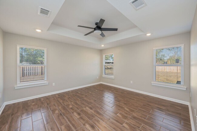 Building Photo - NEW Construction for Rent!!  IDEAL location on the edge of town!