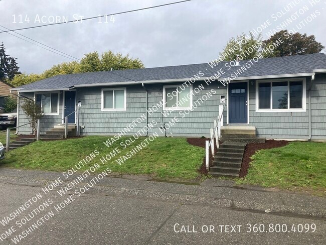 Building Photo - 114 Acorn St