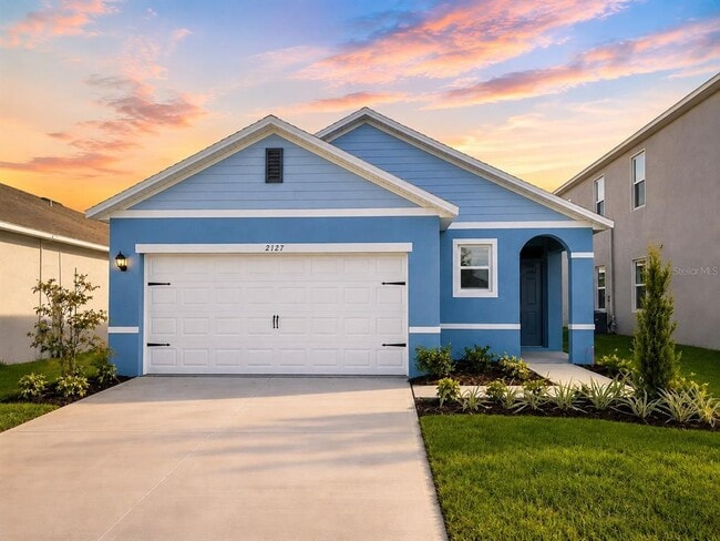 Building Photo - 2127 Desert Rose Dr