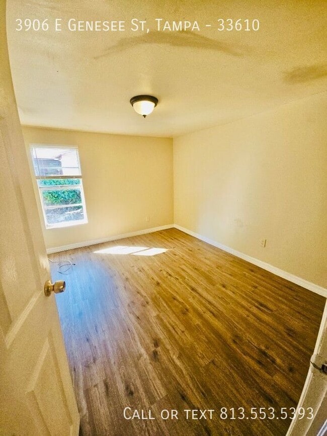 Building Photo - 3906 E Genesee St