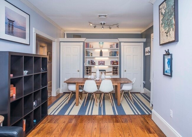 Building Photo - 633 Dorchester Ave