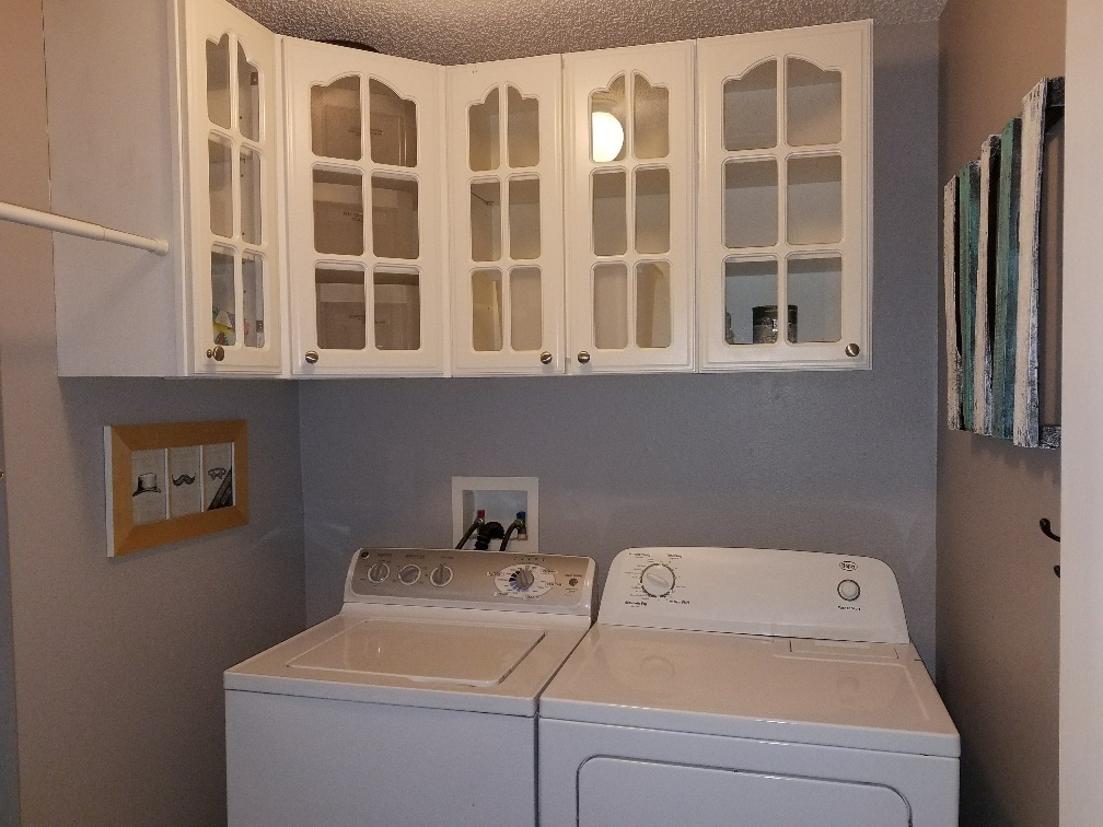 Laundry Room - 6289 Freeport Dr