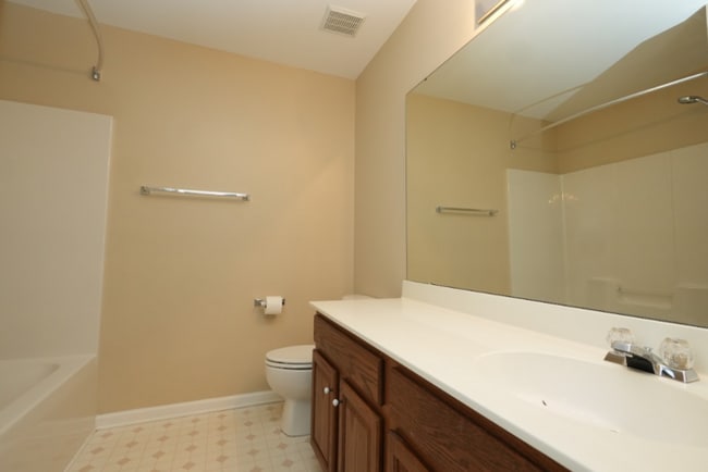 Building Photo - Charming 3-bedroom, 2-bath home