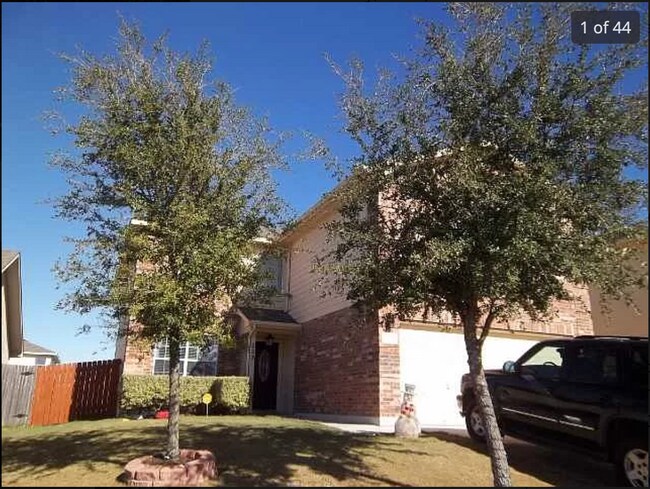 Building Photo - 223 Brandons Way