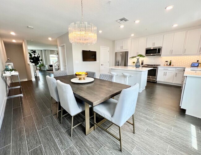 Building Photo - 5120 Bridge St