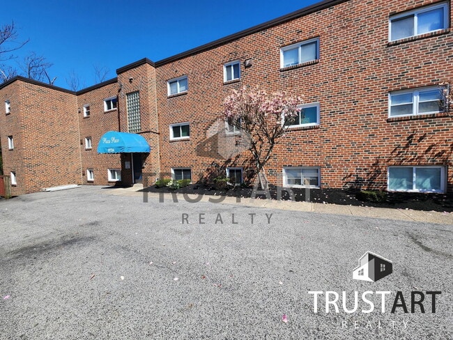 Building Photo - 9712 Bustleton Ave