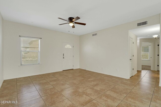 Building Photo - 12924 Hueco Cave Dr