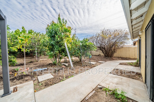 Building Photo - 1506 Webster St