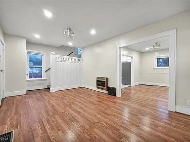 Building Photo - 960 Whittier Ave