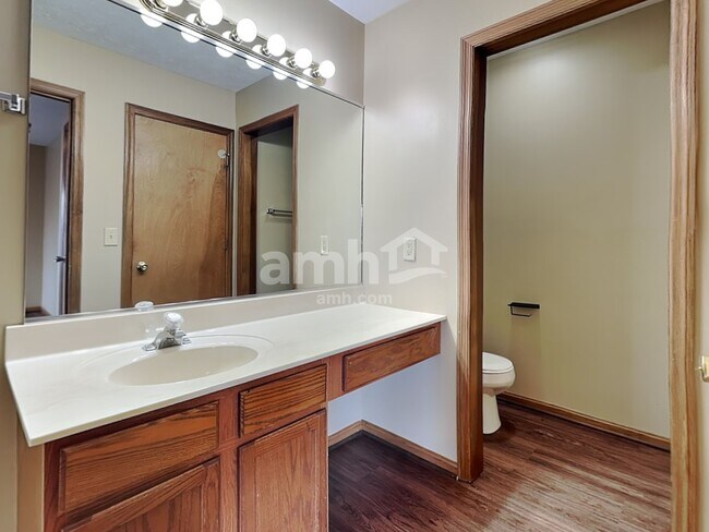 Building Photo - 4705 Norwich Ct